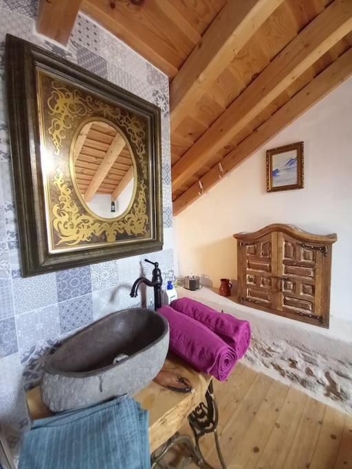 Casita Con Encanto Tranquilidad Villavieja Del Lozoya Wi-Fi En Sierra De Madrid Y A 50 Minutos De Capital Buitenkant foto